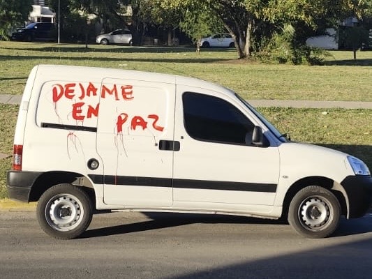 Escrache en el Parque Lineal: “Déjame en Paz Hijo de Puta”