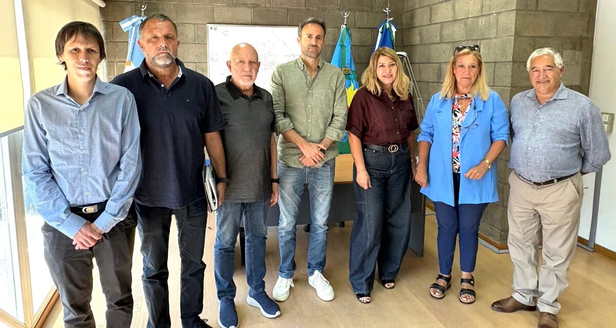 El consorcio del puerto de Dock Sud se reunió con Cámara de la Industria Naval Argentina