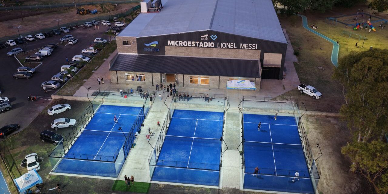 Julián Alvarez inauguró nuevas canchas de Pádel Municipales en el Parque Central Las Colonias