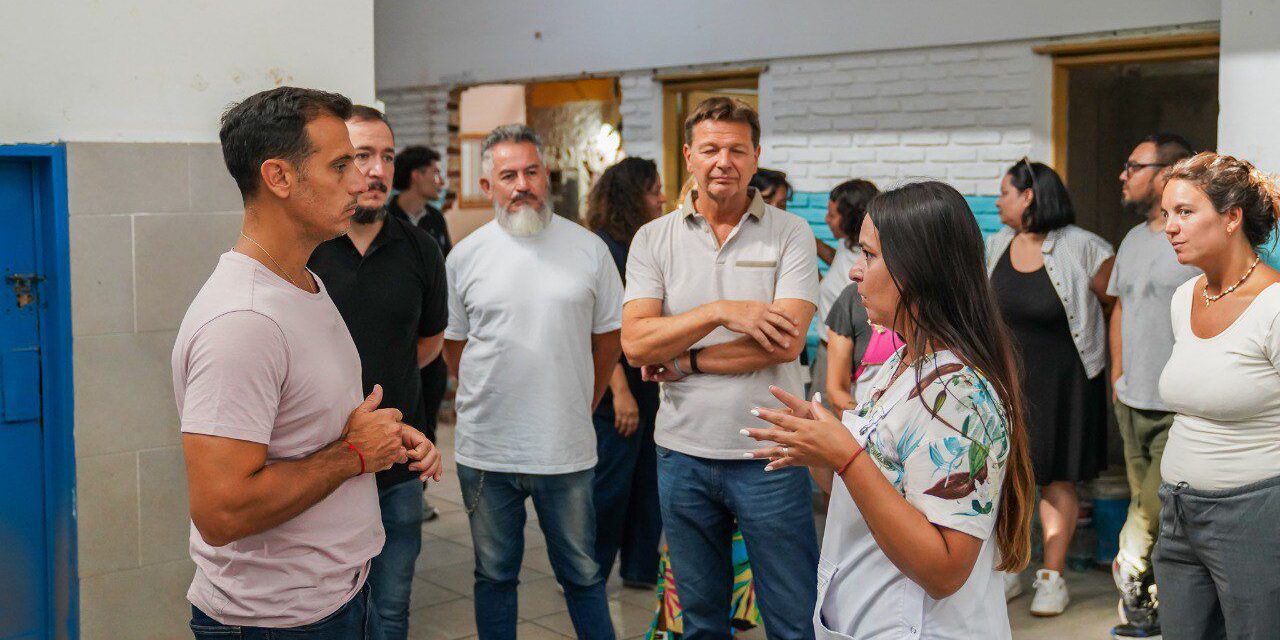 En Laníus, el intendente Alvarez supervisó obras en diferentes escuelas