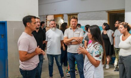 En Laníus, el intendente Alvarez supervisó obras en diferentes escuelas