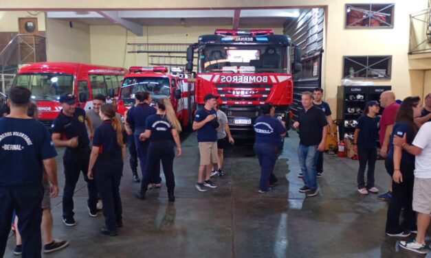 Bomberos Voluntarios de Bernal regresaron tras su misión de apoyo en Chubut
