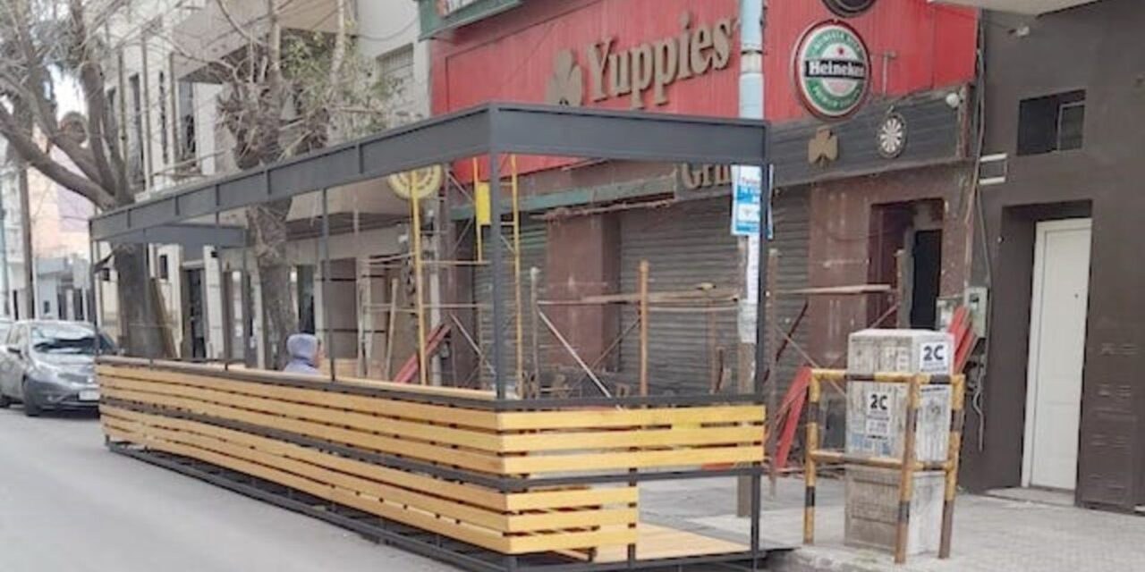 Buscan desmantelar los decks de bares y restaurantes en Quilmes
