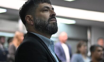 "Lo de Adorni con las tasas es una campaña ridícula y una gran cortina de humo en medio de la crisis económica y social"