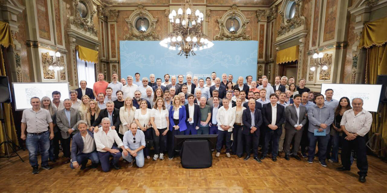 Carlos Balor acompañó a Kicillof en el reclamo por las medidas económicas nacionales