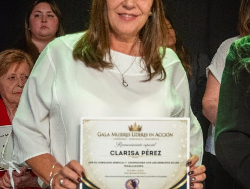 Reconocen a Clarisa Pérez, secretaria general de QTE Quilmes