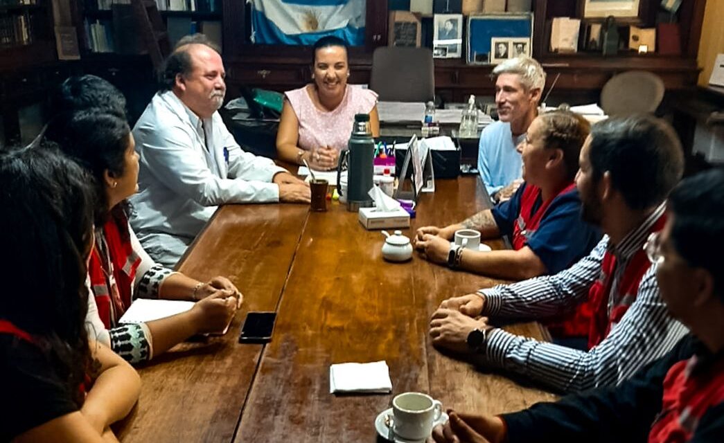 Cruz Roja Avellaneda y el Hospital Moyano impulsan un trabajo conjunto para fortalecer el acompañamiento en salud mental  
