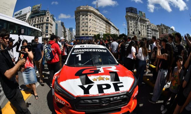 La fiesta del Callejero del TC 2000 llegó al Obelisco y anticipa un fin de semana espectacular para toda la familia