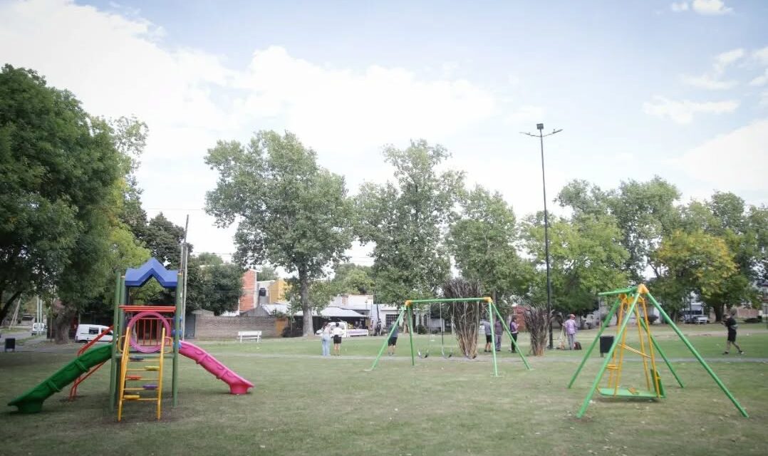 Con fondos municipales, el Municipio de Quilmes pone en valor los espacios verdes locales