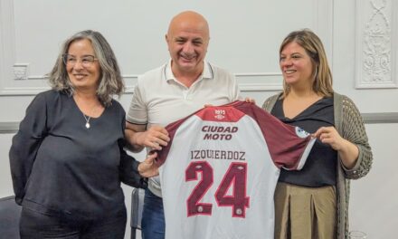 El HCD Lanús recibió a la vicepresidenta del Gobierno del Principado de Asturias, Gimena Llamedo González
