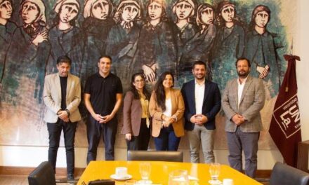 Onorato, Aguilar, Moya, Micele y Balladares en la apertura de la “Clínica de cumplimiento participativo”