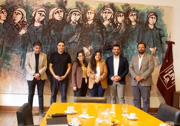 Onorato, Aguilar, Moya, Micele y Balladares en la apertura de la “Clínica de cumplimiento participativo”