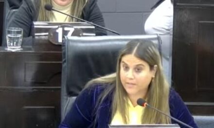 Quieren llevar a la Justicia a Albasetti por acusar a su par Ferreyra de “currar” en la UNQ