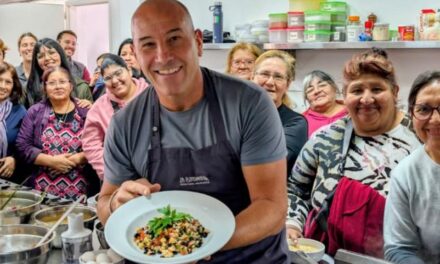 Martiniano dio una masterclass en el Barrio Padre Mugica