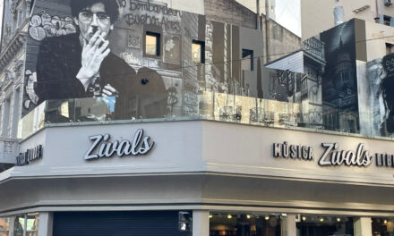 La disqueria y libreria Zivals en su 55º aniversario presenta un mural del artista Martín Ron homenajeando a Charly García.