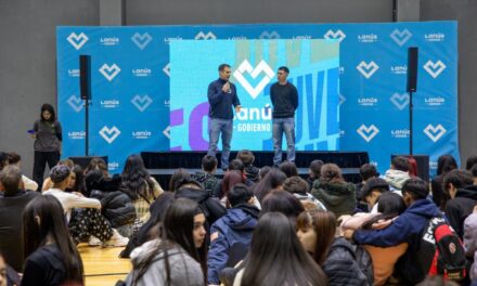 Julián Álvarez encabezó el lanzamiento del programa “Mejor Hablar de Ciertas Cosas”; ¿de qué se trata?