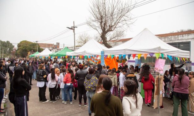 Jornada de conciencia ambiental en una Escuela Primaria de Ezpeleta