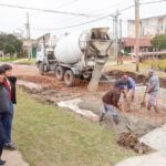 Quilmes: Avanza la última etapa de obra para culminar toda la pavimentación en el Barrio Kolynos