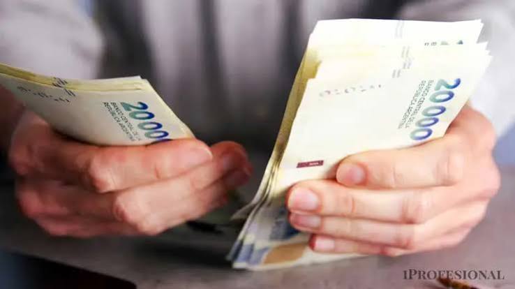 La economía no da tregua: Julio arranca con subas en transporte, prepagas y tarifas