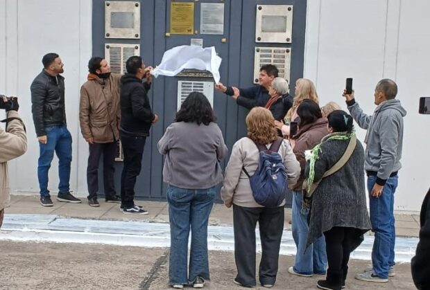 Homenaje a trabajadores de prensa fallecidos