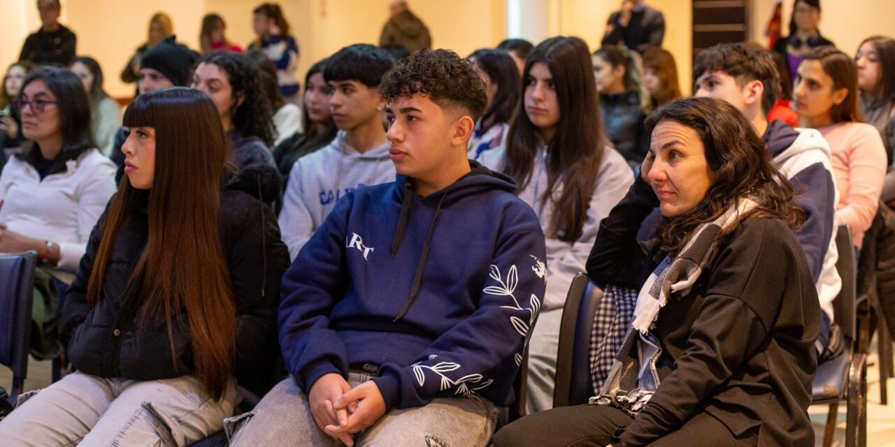 El Municipio de Quilmes presentó el Taller 'Juventudes y Empleabilidad', "para resguardar el empleo local ante un escenario adverso"