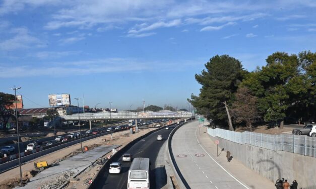 Avanza la nueva Autopista Dellepiane: la Ciudad construyó cuatro puentes y habilitó la colectora Norte