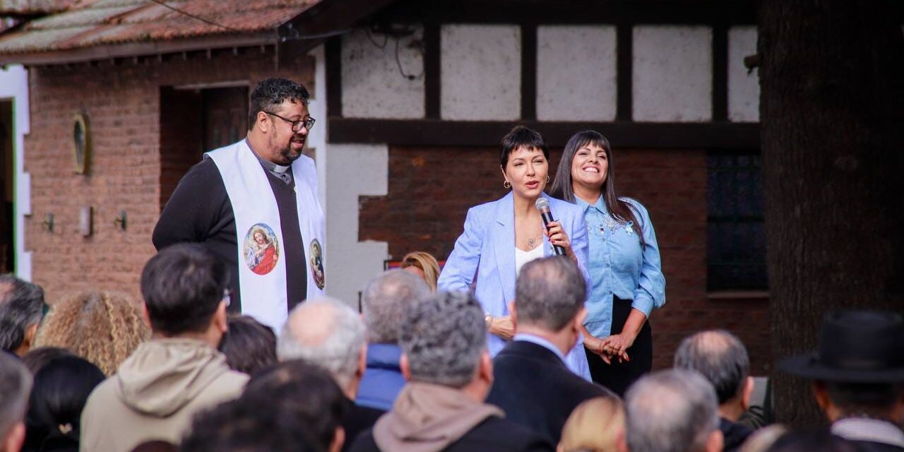 Mayra Mendoza y Eva Mieri encabezaron la Peña 360 por la Independencia Argentina; hubo un mensaje de CFK