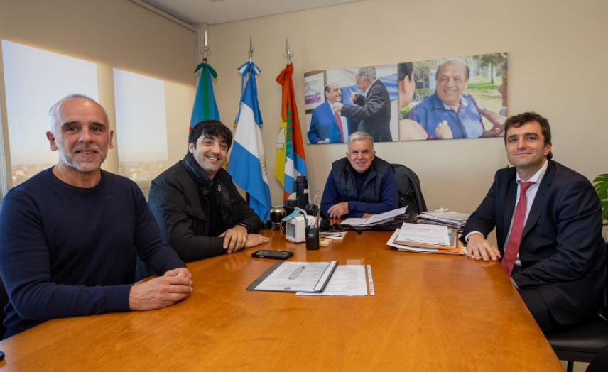 Berazategui: Balor presentó línea de créditos bonaerense para cooperativas y entidades públicas locales
