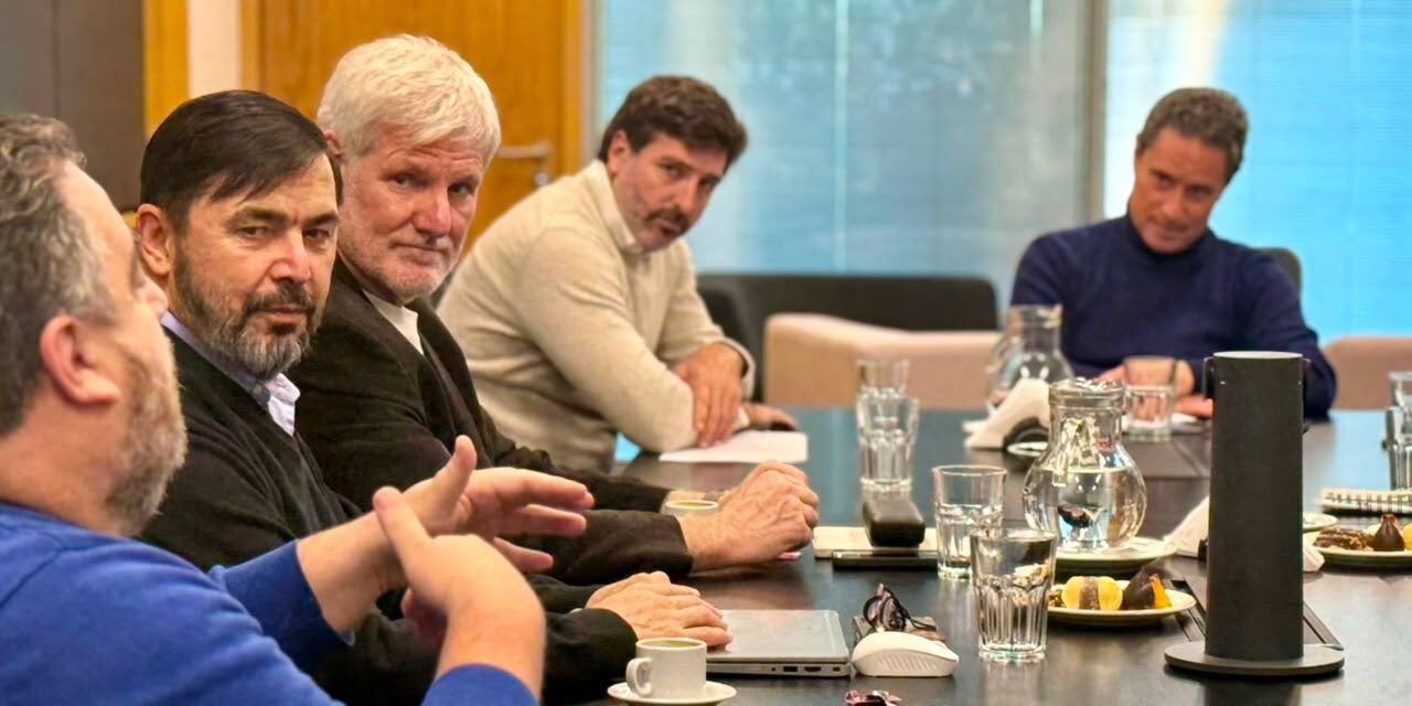 Adiós al cableado aéreo en CABA: Acuerdo entre la Ciudad y las empresas de telecomunicaciones avanzan con un plan para ordenarlo