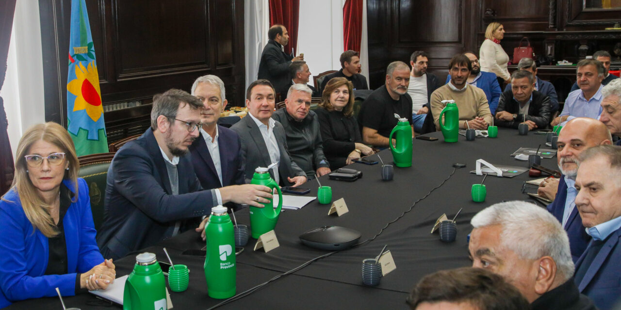 El intendente Carlos Balor respaldó al Banco Provincia: "En tiempos de recortes, elige sumar herramientas para los vecinos"