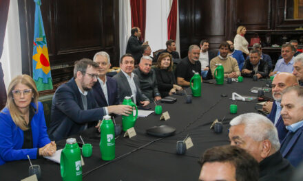 El intendente Carlos Balor respaldó al Banco Provincia: "En tiempos de recortes, elige sumar herramientas para los vecinos"
