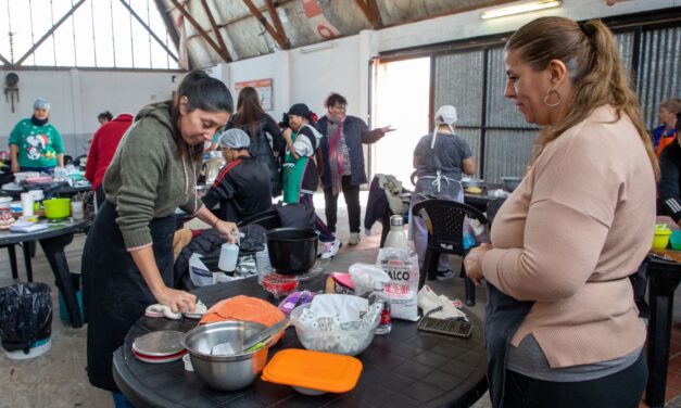 Salida laboral: Berazategui lleva adelante un curso de Elaboración de Alfajores Regionales Artesanales