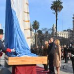 Día de la Independencia: Jorge Macri encabezó el izamiento de la bandera en la Plaza de Mayo
