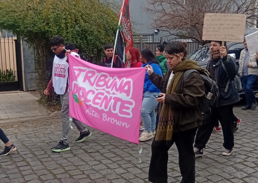 Enorme movilización educativa reclamó en las calles de Brown
