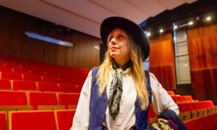 La artista berazateguense Lucía Ceresani representará al distrito en los Alpes Suizos