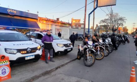 La Patrulla Urbana de Quilmes secuestró e inspeccionó numerosos vehículos en un mega operativo