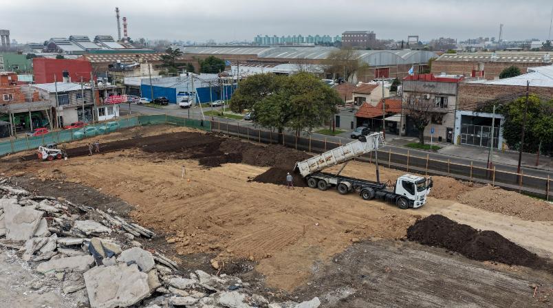 Avanzan las obras del nuevo Polideportivo en el Barrio La Maquinita de Lanús