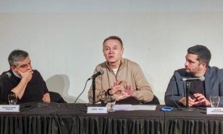 Jorge Sola en la UNLa: La CGT advierte por la pérdida de empleo y derechos y apuesta a recuperar el rumbo productivo en las urnas