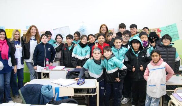 Mayra Mendoza y Eva Mieri inauguraron la ampliación de una emblemática escuela de Quilmes Oeste