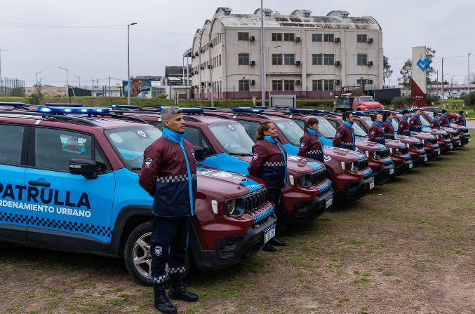 En Lanús incorporaron 20 camionetas para la nueva patrulla de Ordenamiento Urbano Municipal