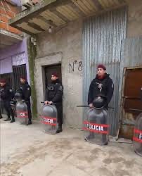 Demolieron en el barrio Acuba de Lanús un bunker de narcotraficantes