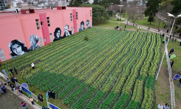 Magdalena Sierra entregó más de 4500 bicicletas a estudiantes de Avellaneda