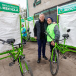 Carlos Balor entregó equipamiento a recicladores a trabajadores de Berazategui Recicla