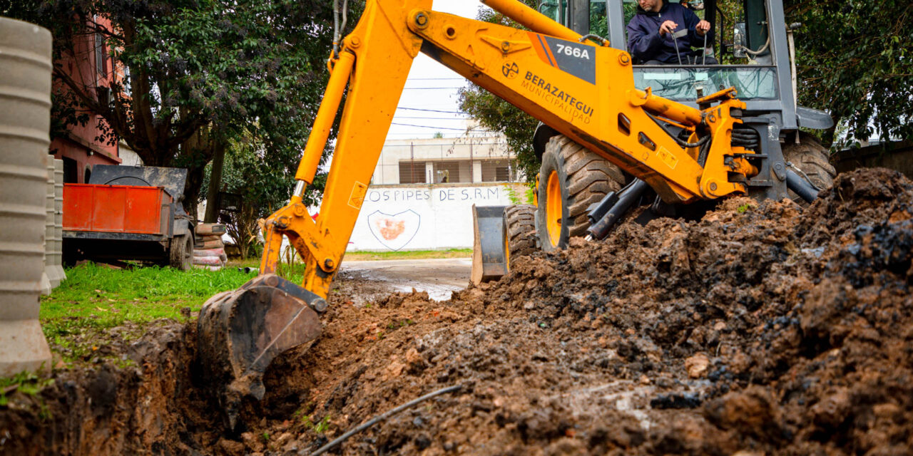 Continúan las obras de saneamiento hidráulico en Berazategui