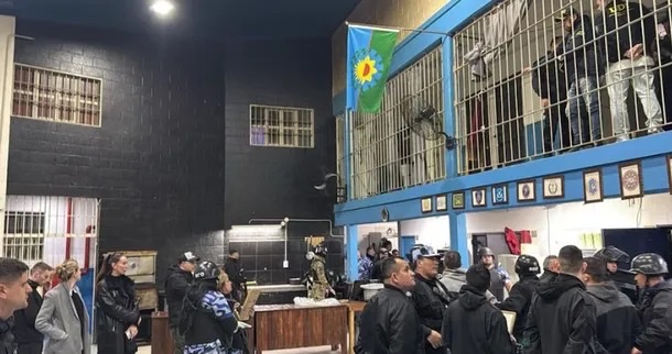 Allanaron un penal de Varela por extorsiones, drogas y hasta venta de servicio de Starlink