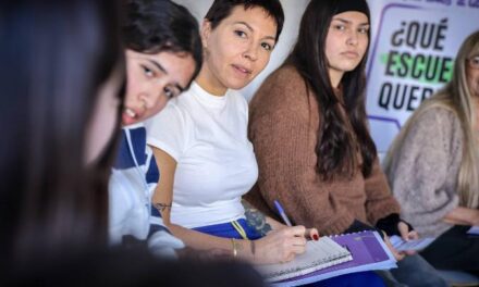 Mayra Mendoza: "Escuchar a los jóvenes para construir la escuela que queremos"
