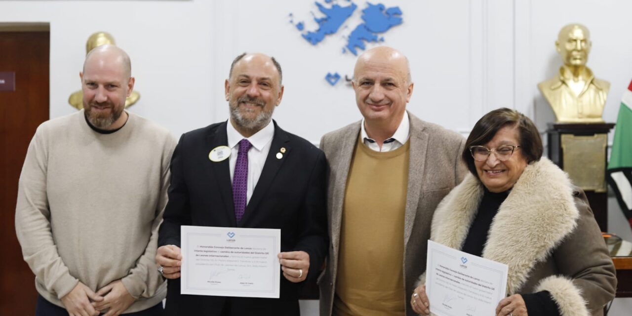 Cynthia Rossetti juró como concejala del HCD Lanús