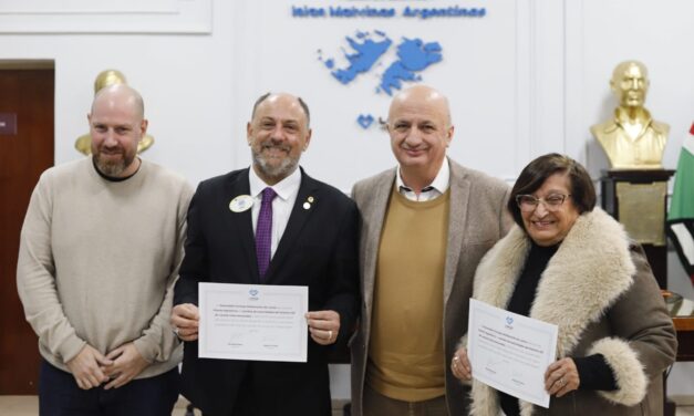 Cynthia Rossetti juró como concejala del HCD Lanús