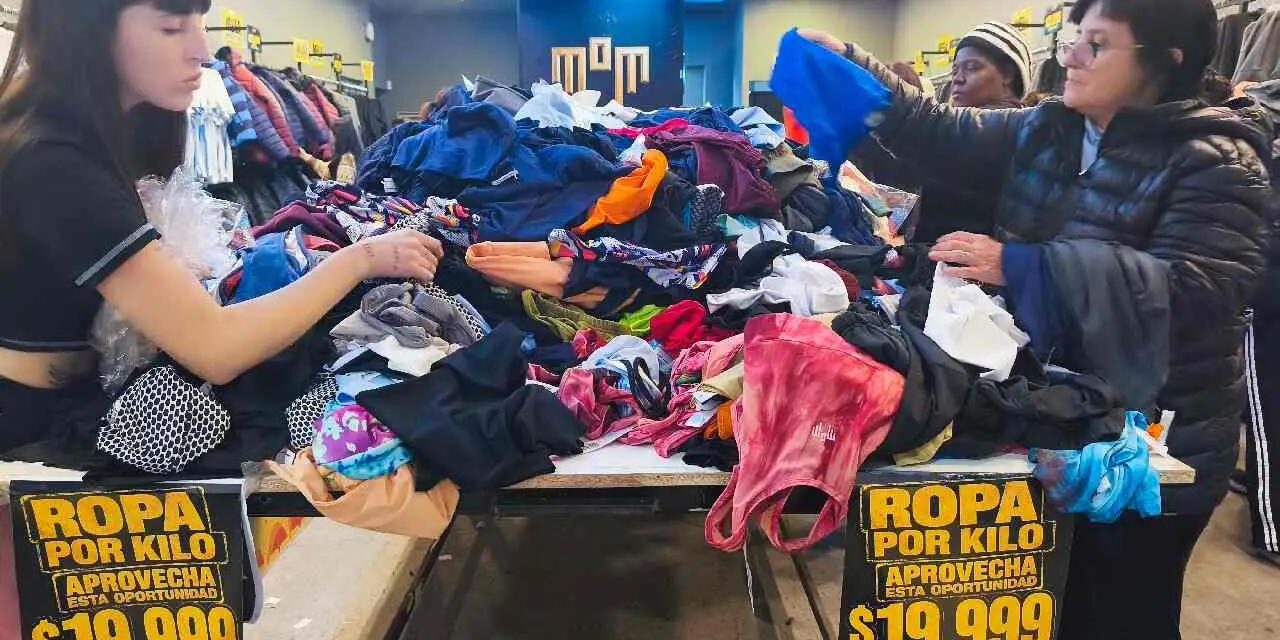 Invasión China Berreta en el Conurbano: Ahora venden ropa por kilo en Quilmes, y el comercio local no aguanta más