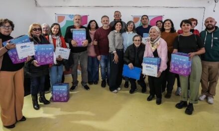 La Comuna entregó subsidio extraordinario a las bibliotecas populares de Lanús